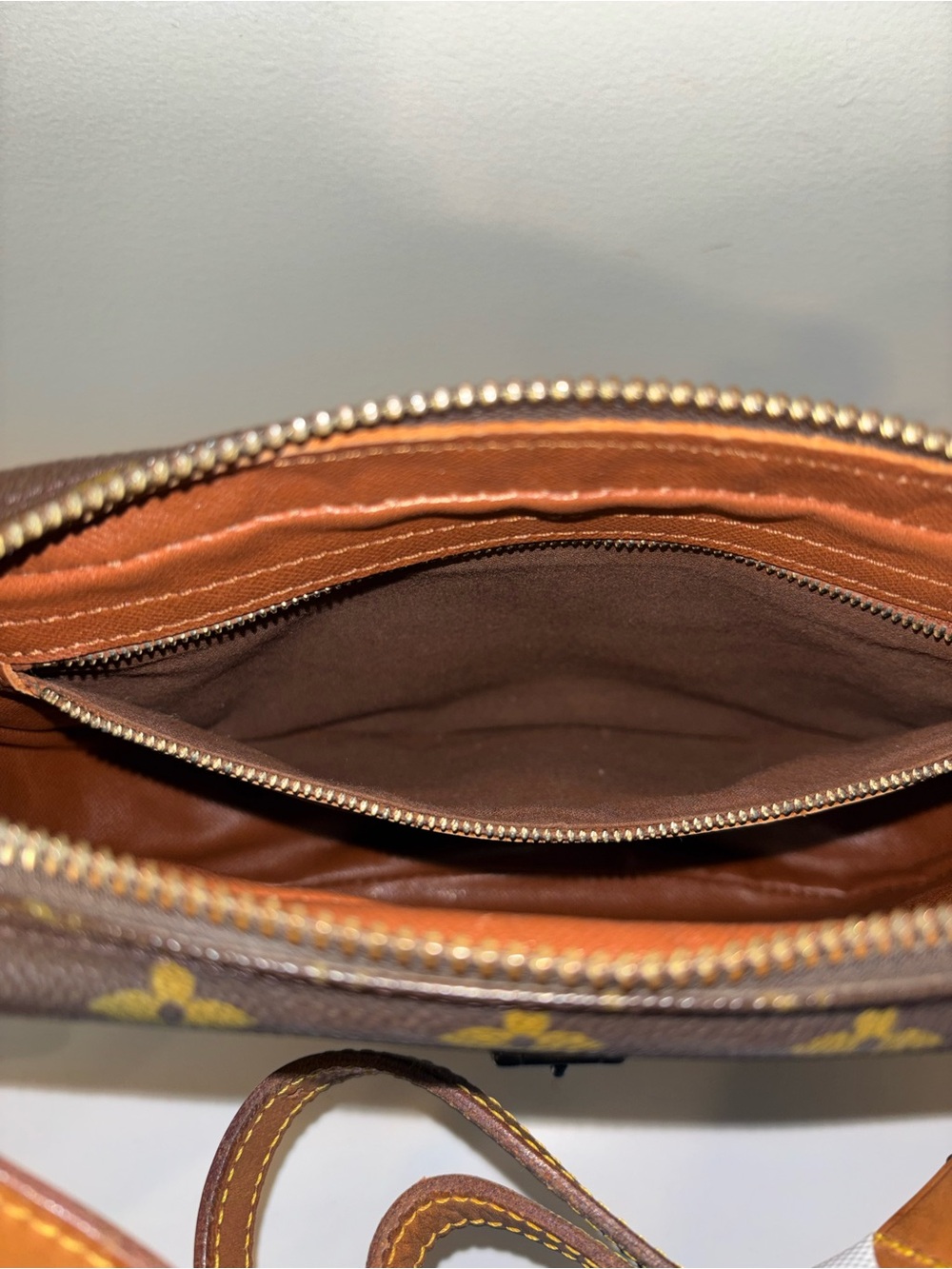 Louis Vuitton Jeune Fille GM - Picture 10 of 16